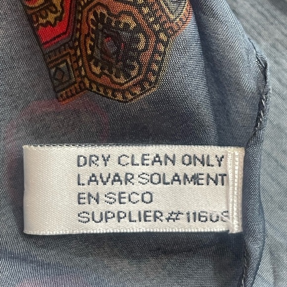 ISA & STEF Polyester 39x39 Scarf - Picture 4 of 5